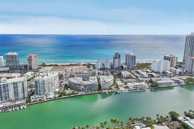 $5,300 | 6620 Indian Creek Drive, Unit 613, Miami Beach, FL 33141