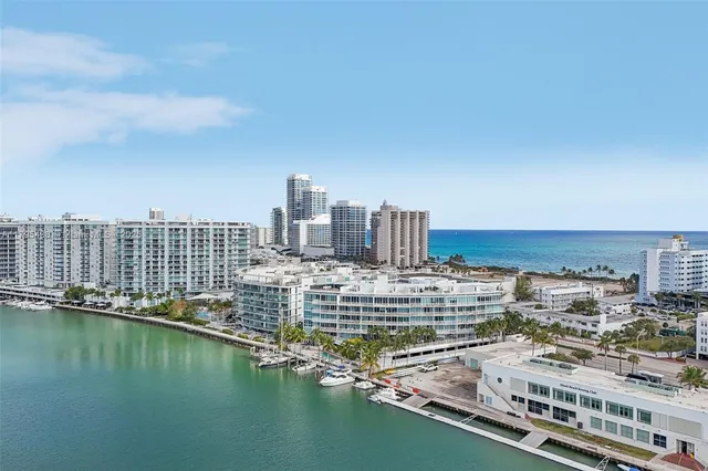 $5,300 | 6620 Indian Creek Drive, Unit 613, Miami Beach, FL 33141