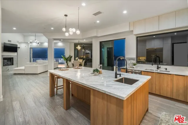 $5,377,000 | 5675 Calpine Drive, Malibu, CA 90265