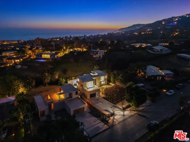 $5,377,000 | 5675 Calpine Drive, Malibu, CA 90265