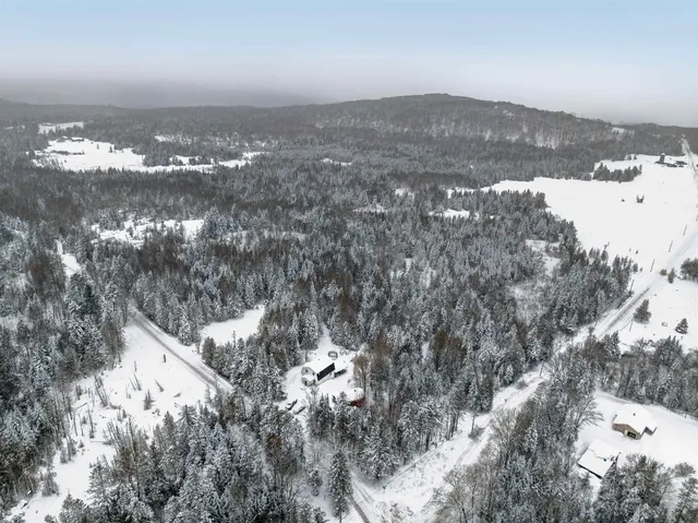 $379,000 | 46 Dutton Road, Hardwick, VT 05843