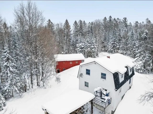 $379,000 | 46 Dutton Road, Hardwick, VT 05843