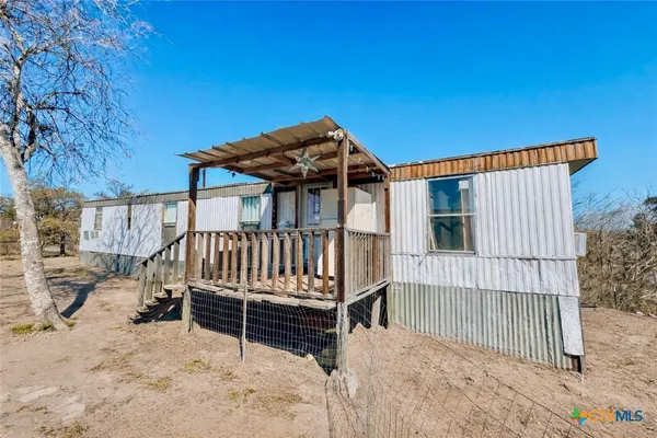 $55,000 | 822 East Fannin Street, Goliad, TX 77963