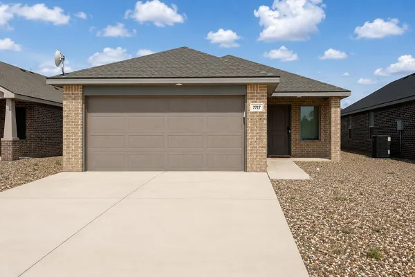 $1,899 | 7717 Date Avenue, Lubbock, TX 79404