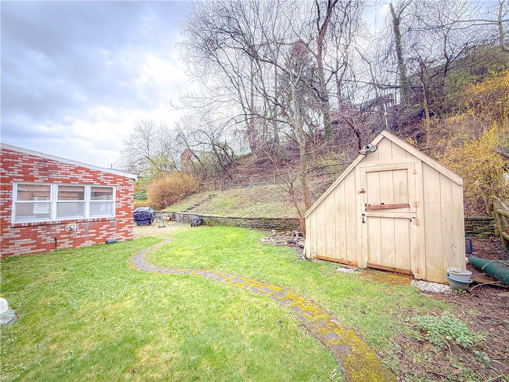 3921 Edge Road Pittsburgh, PA 15227 - Photo 31 of 36