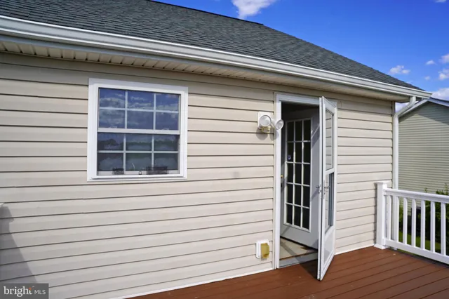 a view of a back yard of the house