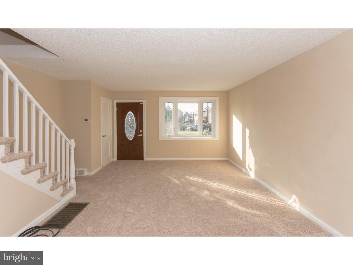 1315 Vernon Road Philadelphia, PA 19150 - Photo 2 of 14 Living Room