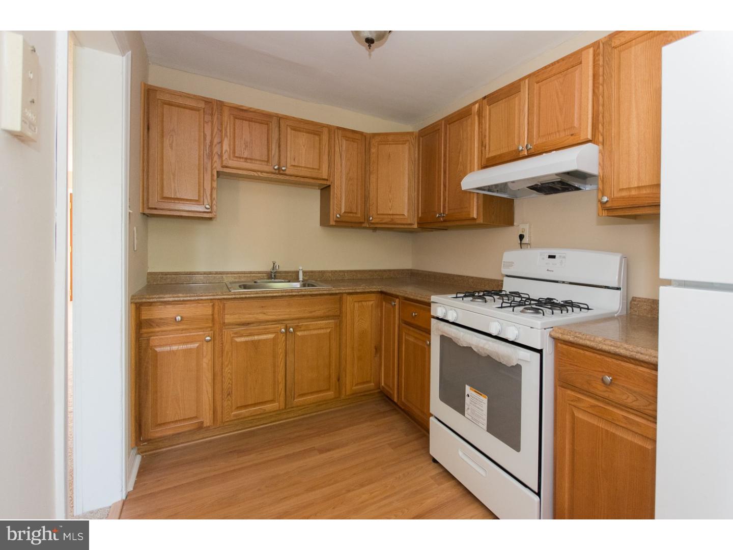 1315 Vernon Road Philadelphia, PA 19150 - Photo 5 of 14 Kitchen