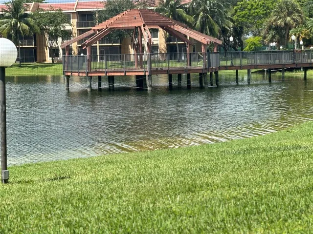 $225,000 | 5609 Coral Lake Drive, Unit 109, Margate, FL 33063