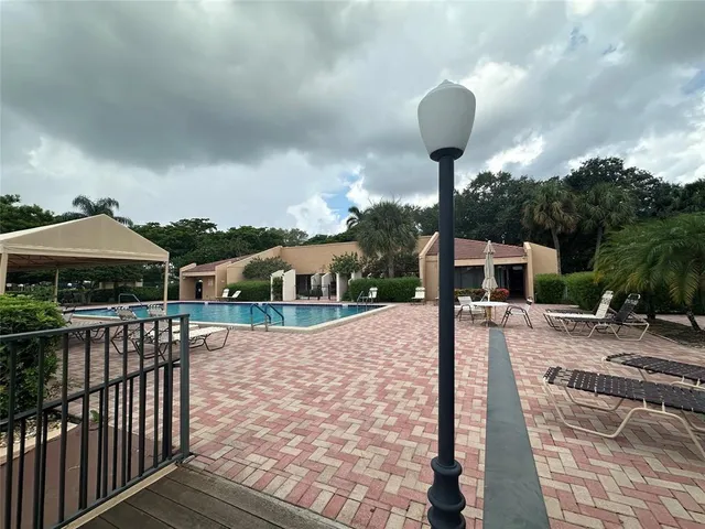 $225,000 | 5609 Coral Lake Drive, Unit 109, Margate, FL 33063