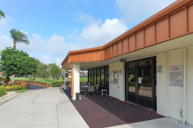 $439,000 | 4062 Caddie Drive East, Bradenton, FL 34203