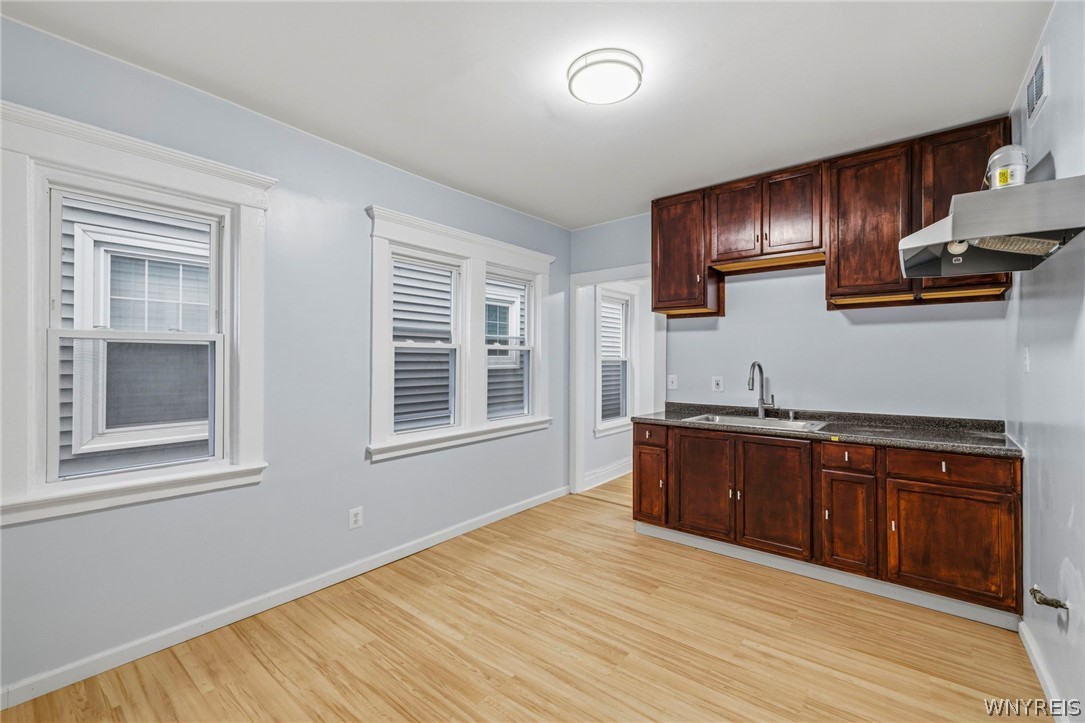 258 Laurel Street Buffalo, NY 14208 - Photo 18 of 49