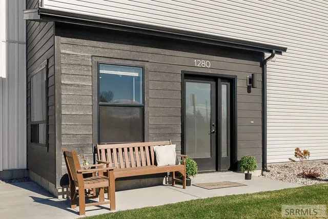 $1,795 | 1280 Bridgewater Court, Idaho Falls, ID 83402