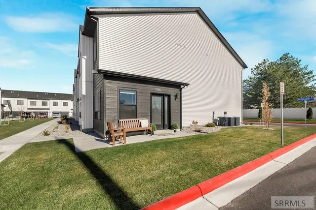 $1,795 | 1280 Bridgewater Court, Idaho Falls, ID 83402