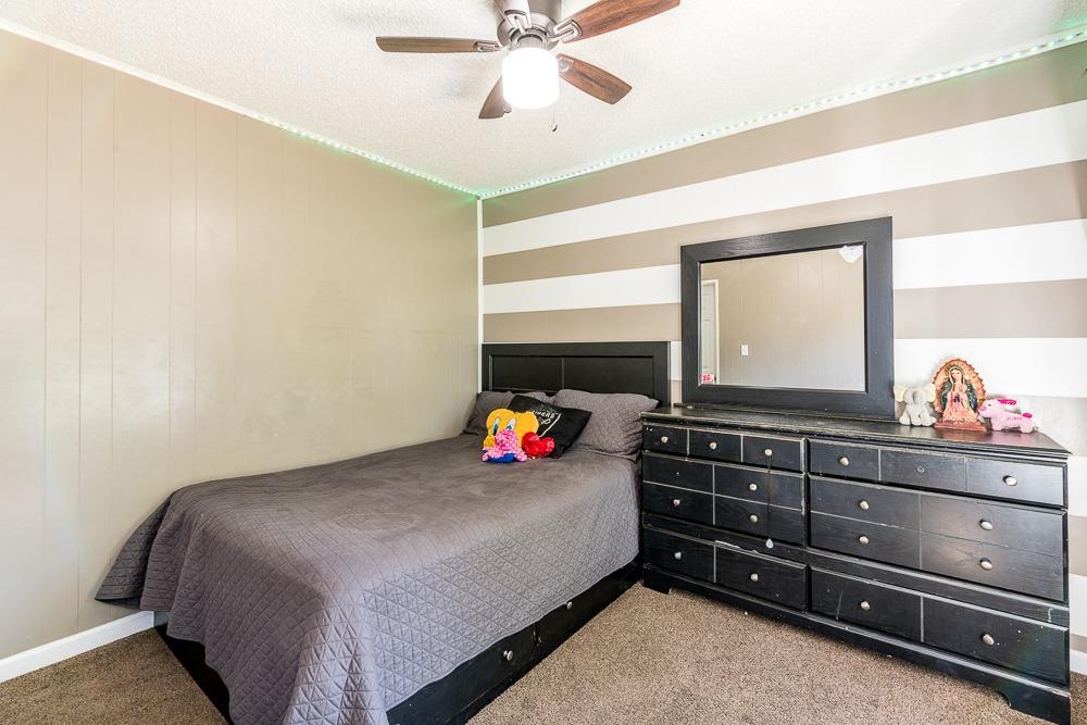 917 E Street Reedley, CA 93654 - Photo 13 of 32