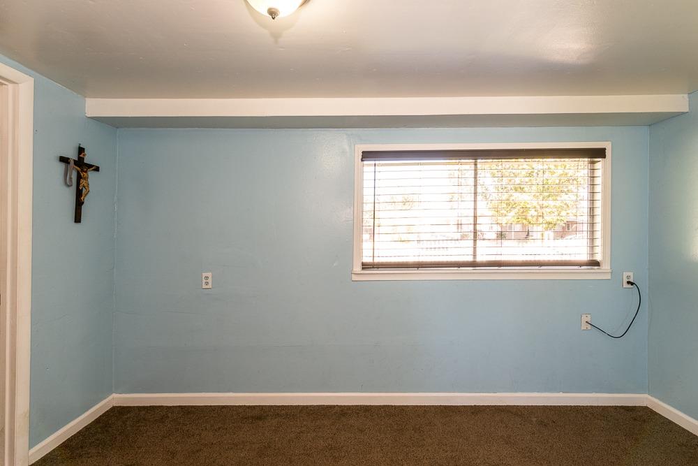 917 E Street Reedley, CA 93654 - Photo 17 of 32