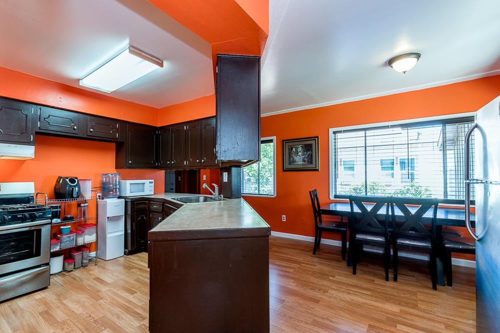 917 E Street Reedley, CA 93654 - Photo 7 of 32