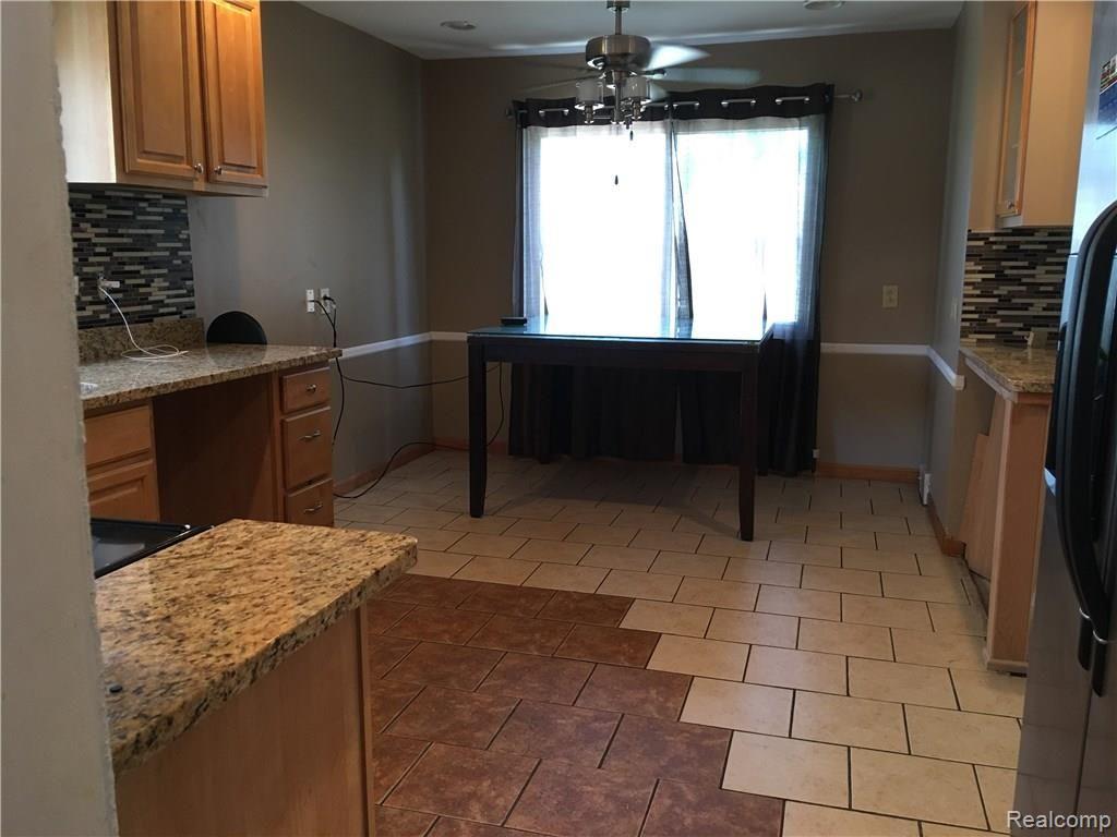 15770 Ashton Road Detroit, MI 48223 - Photo 5 of 21 IMG_0986.JPG