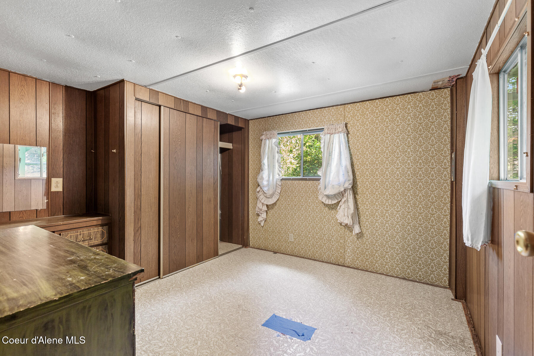 20791 South Cave Bay Road Worley, ID 83876 - Photo 11 of 23 Bedroom