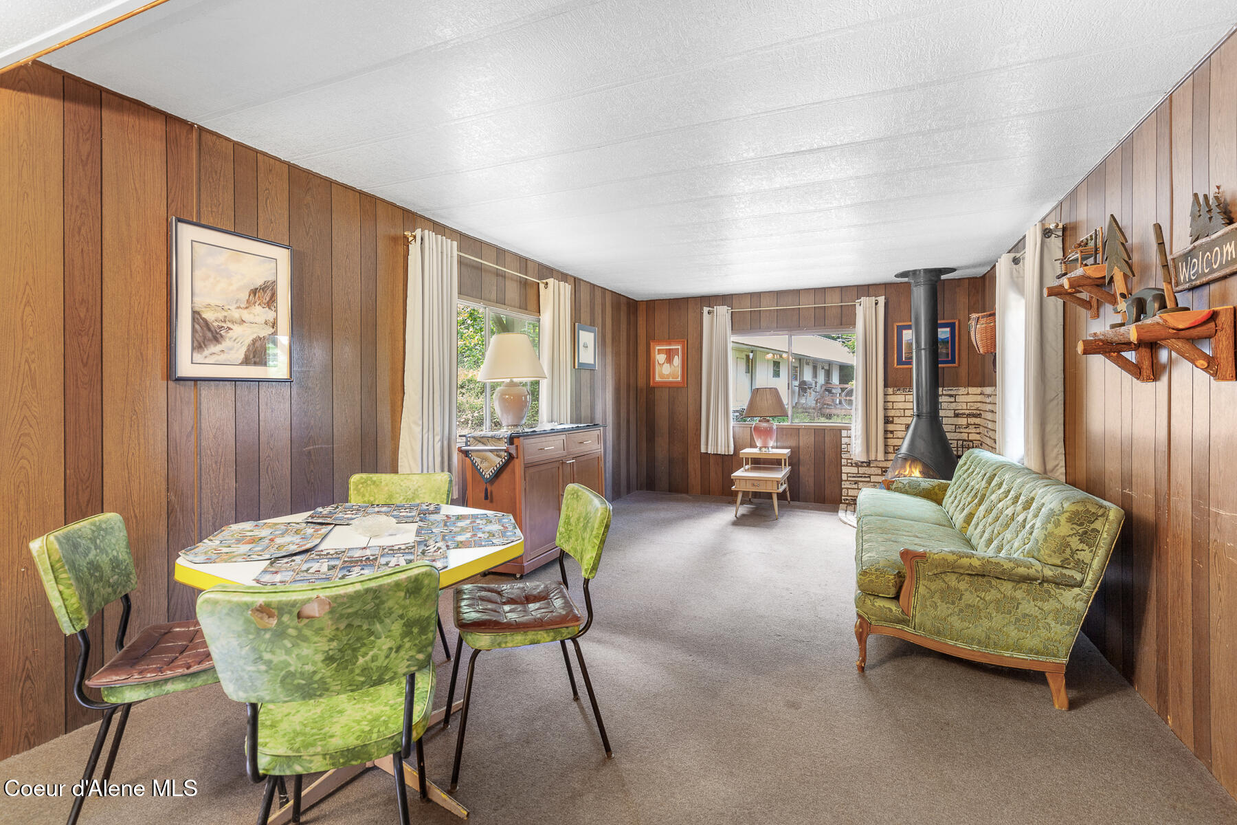 20791 South Cave Bay Road Worley, ID 83876 - Photo 7 of 23 Living Room