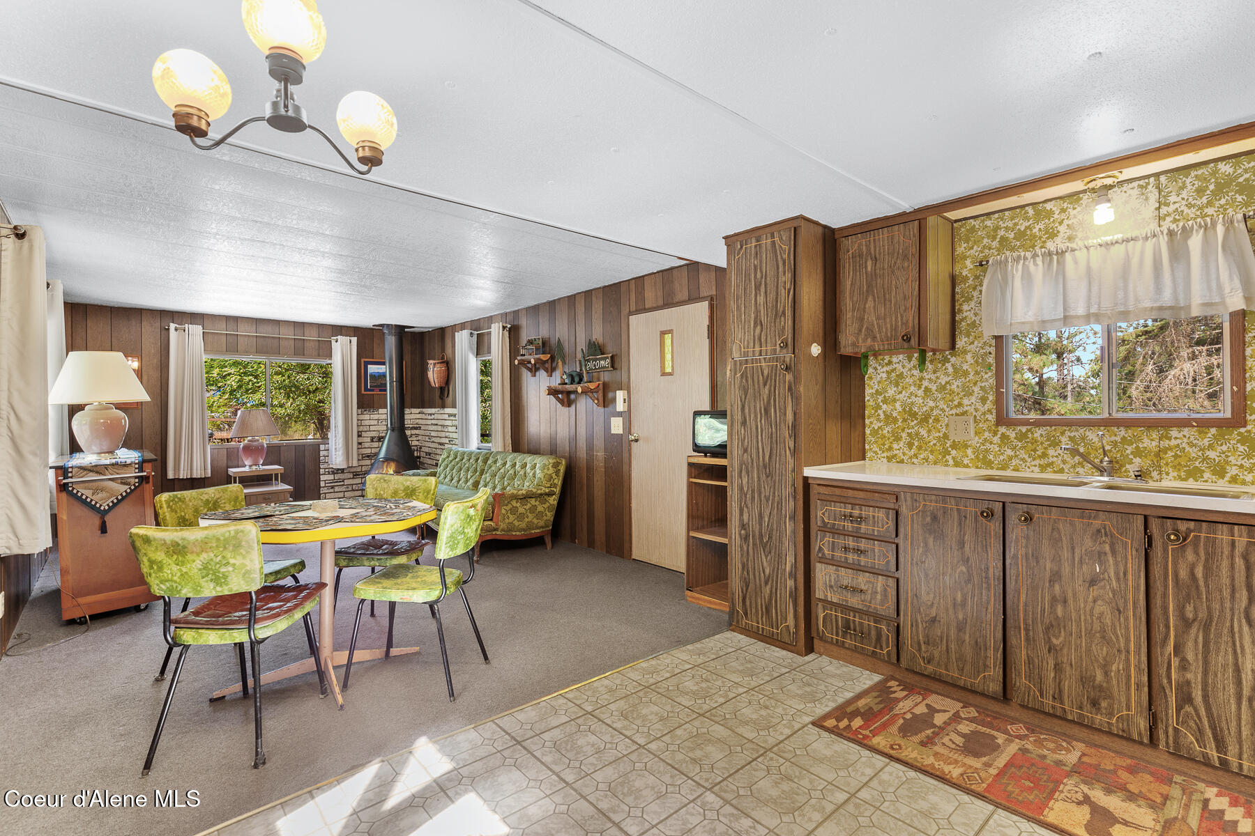 20791 South Cave Bay Road Worley, ID 83876 - Photo 9 of 23 Dining