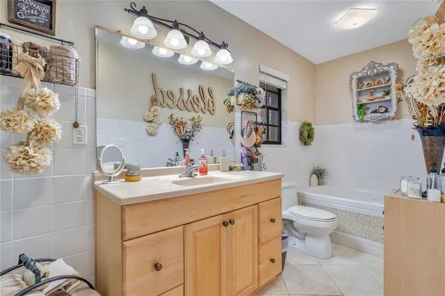 $750,000 | 2067 Lake Juanita Road, Seville, FL 32190