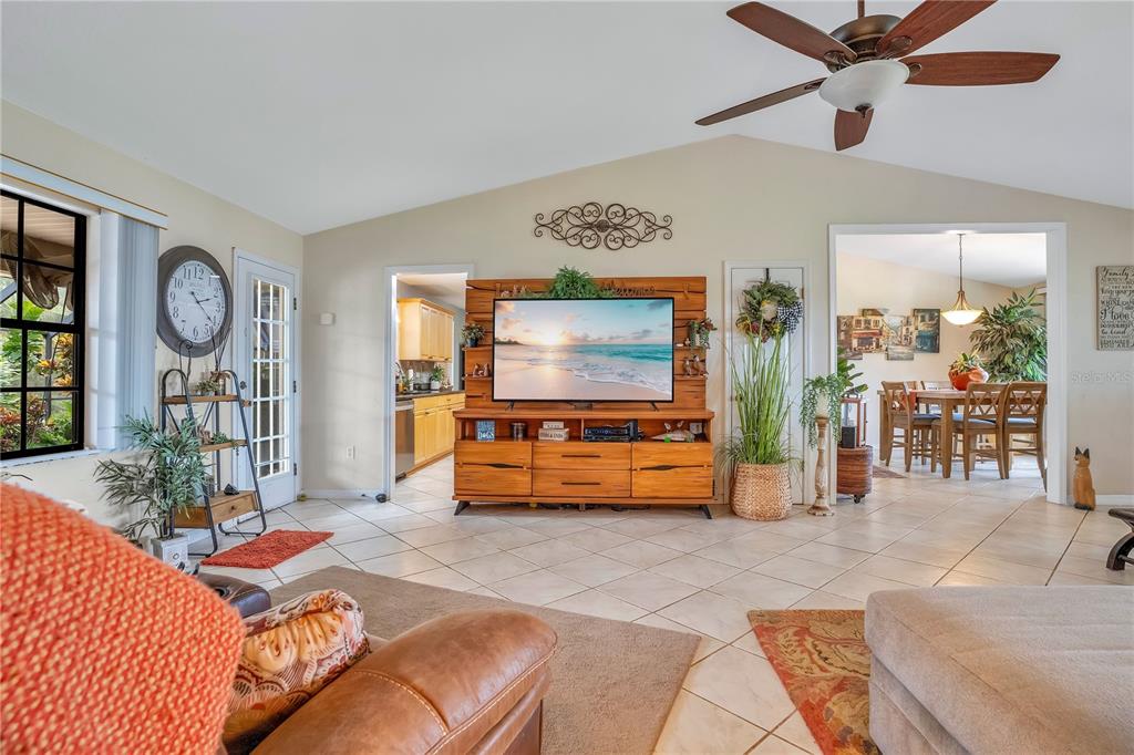 2067 Lake Juanita Road Seville, FL 32190 - Photo 8 of 96