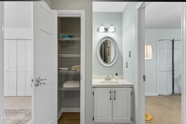 $369,900 | 1000 Harrogate Drive, Knoxville, TN 37923