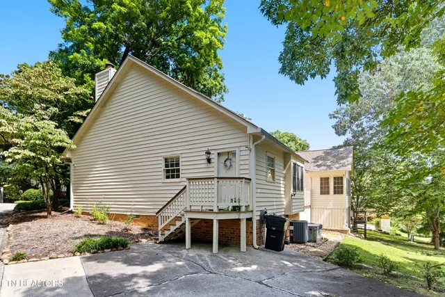 $369,900 | 1000 Harrogate Drive, Knoxville, TN 37923