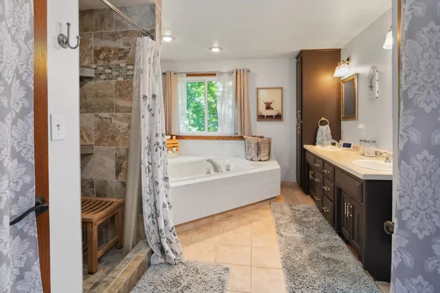 $649,000 | 4551 Choctaw Trail, Green Bay, WI 54313