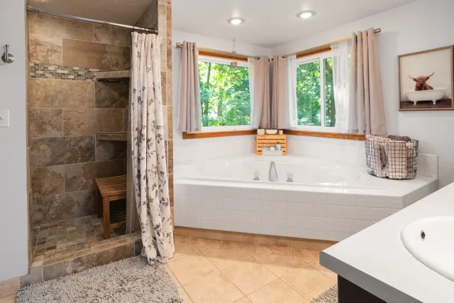 $649,000 | 4551 Choctaw Trail, Green Bay, WI 54313