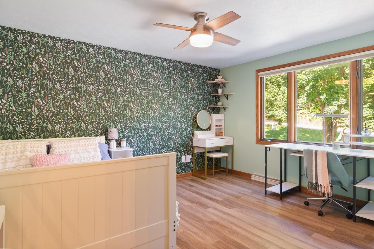 4551 Choctaw Trail Green Bay, WI 54313 - Photo 24 of 57