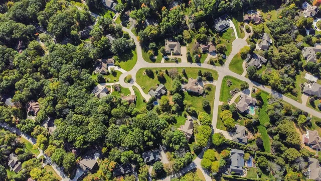 $649,000 | 4551 Choctaw Trail, Green Bay, WI 54313