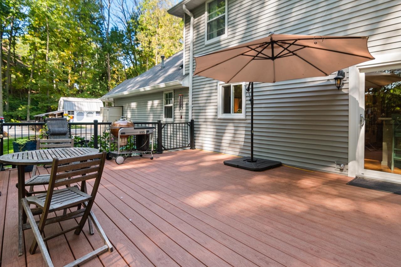 4551 Choctaw Trail Green Bay, WI 54313 - Photo 43 of 57