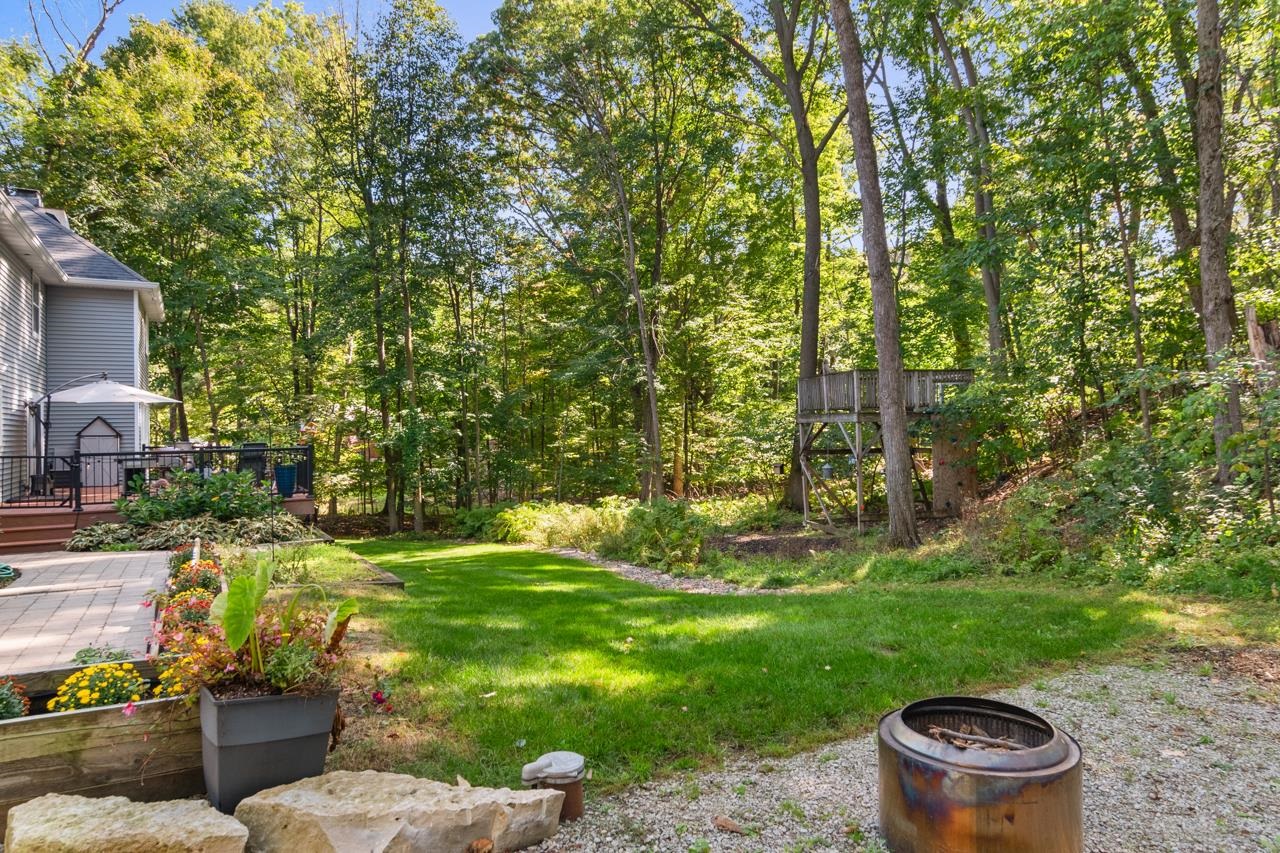 4551 Choctaw Trail Green Bay, WI 54313 - Photo 47 of 57