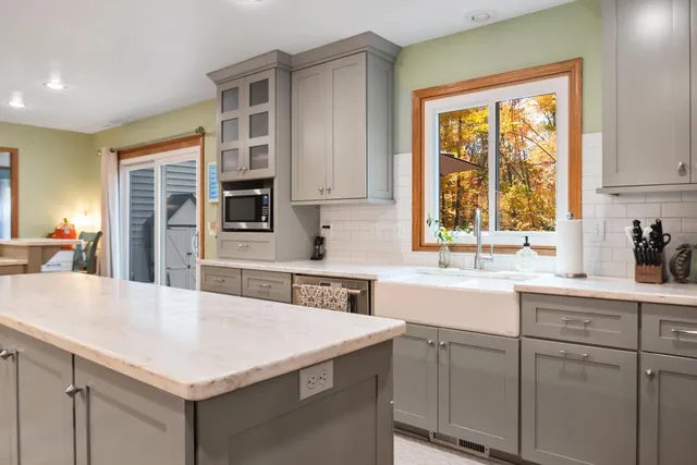 $649,000 | 4551 Choctaw Trail, Green Bay, WI 54313