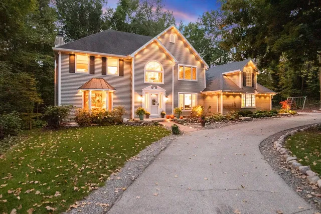 $649,000 | 4551 Choctaw Trail, Green Bay, WI 54313