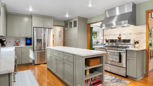 $649,000 | 4551 Choctaw Trail, Green Bay, WI 54313