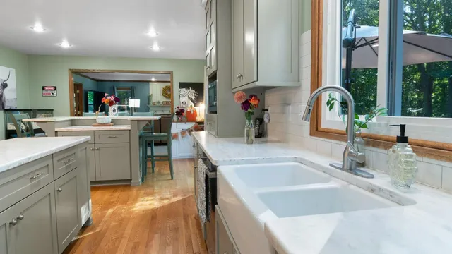 $649,000 | 4551 Choctaw Trail, Green Bay, WI 54313