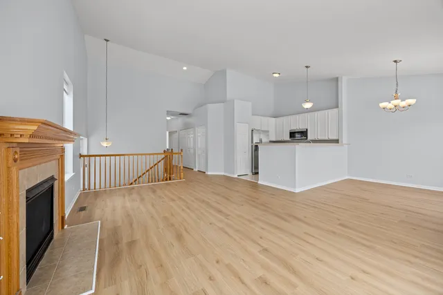 $349,900 | 1710 Dogwood Lane, Hanover Park, IL 60133