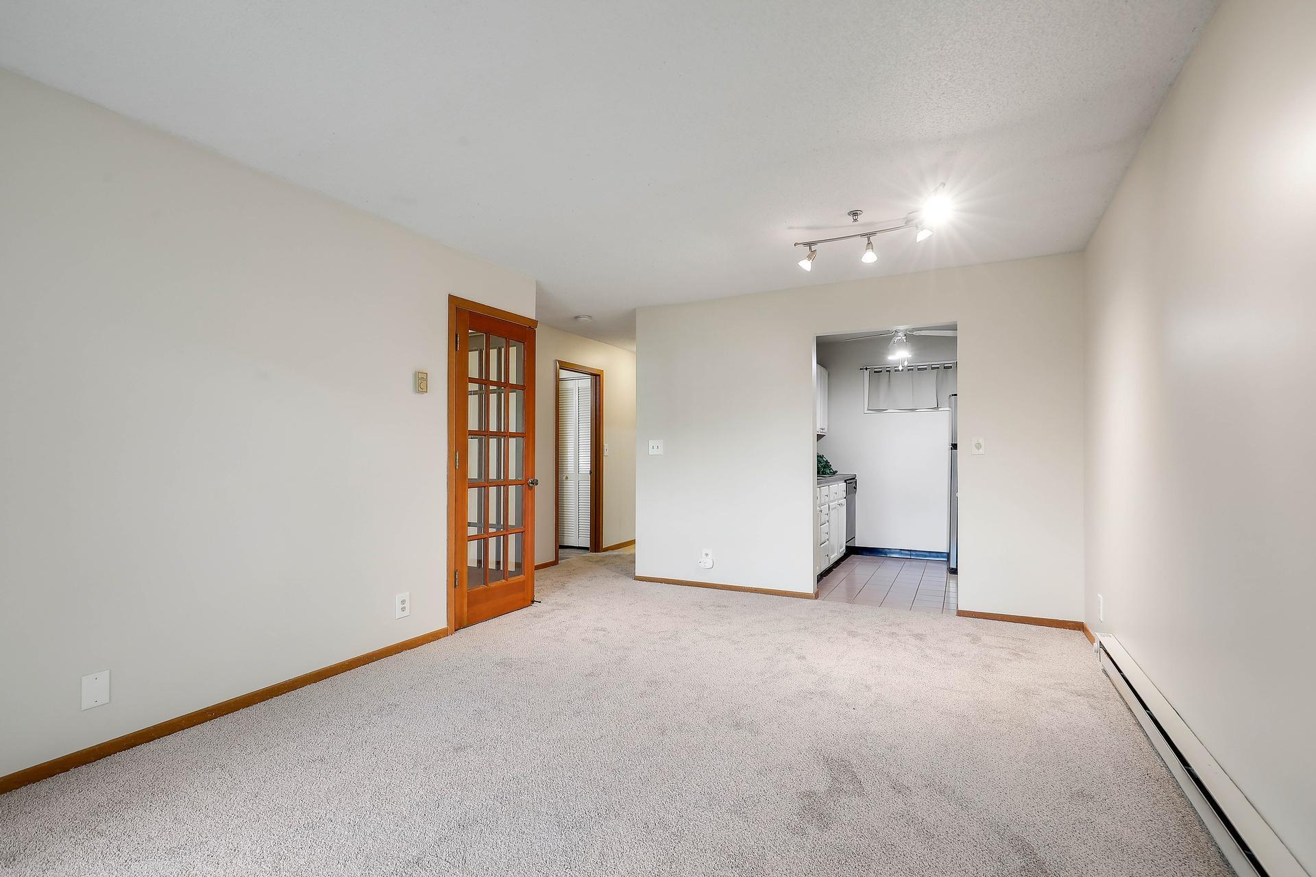 2150 Ridge Drive, Unit 14 St. Louis Park, MN 55416 - Photo 9 of 37