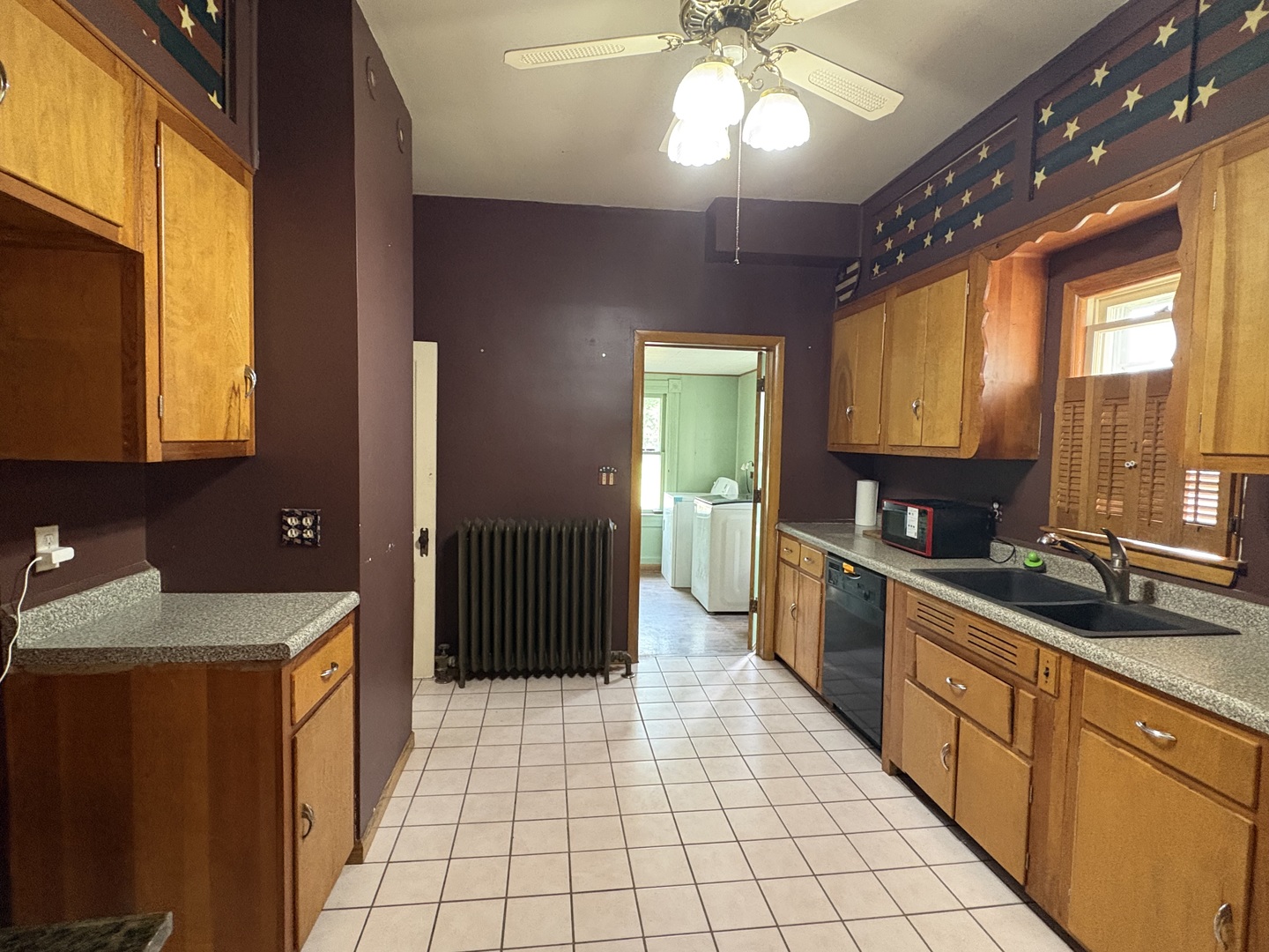 403 West 3rd Street Prophetstown, IL 61277 - Photo 15 of 34