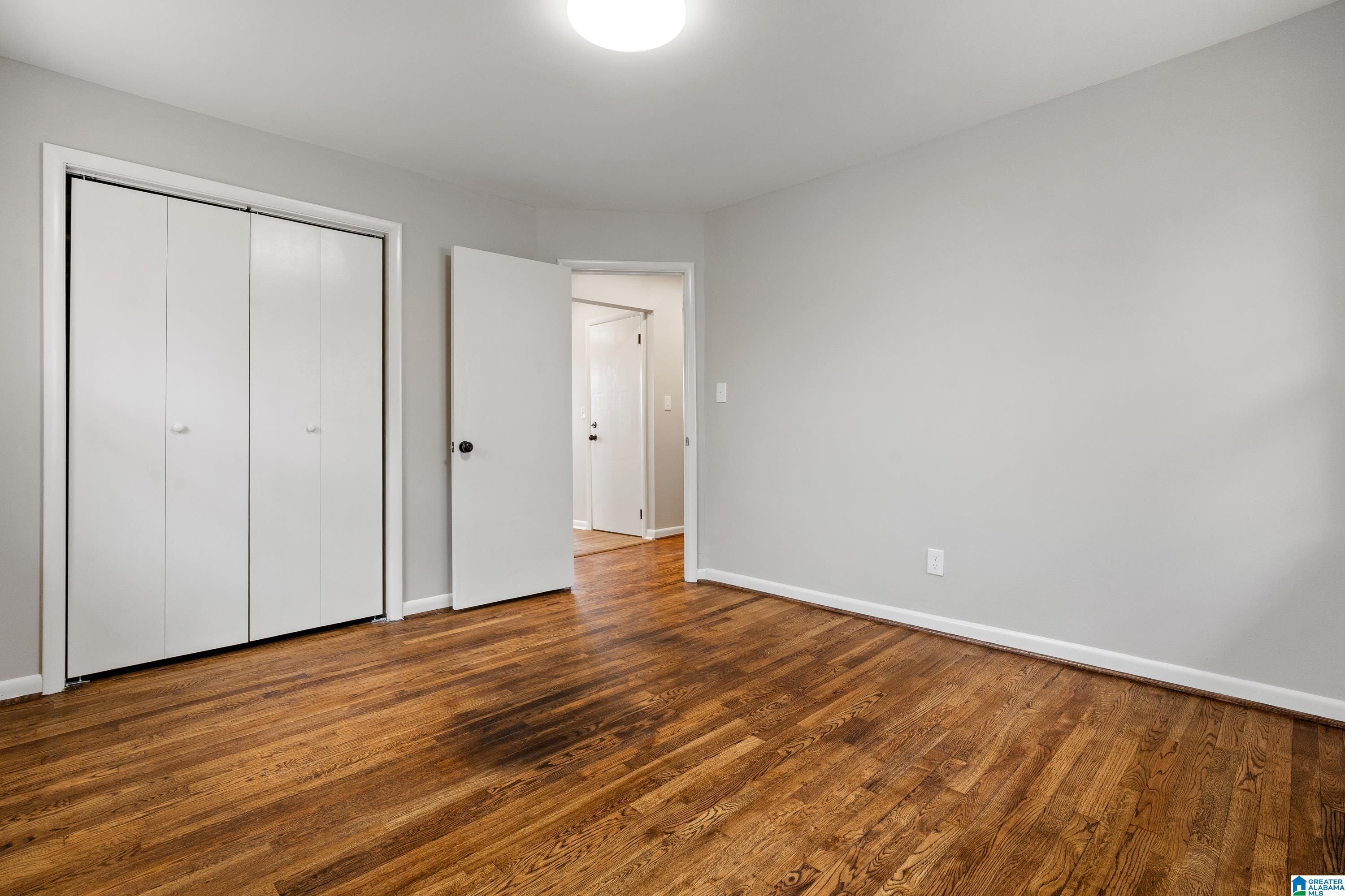 928 Center Place Southwest Birmingham, AL 35211 - Photo 24 of 35