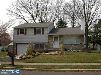 310 Heathcliffe Road Huntingdon Valley, PA 19006 - Photo 1 of 12 Exterior Front