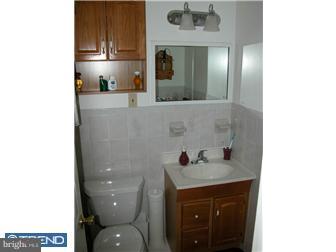 310 Heathcliffe Road Huntingdon Valley, PA 19006 - Photo 8 of 12 Bathroom