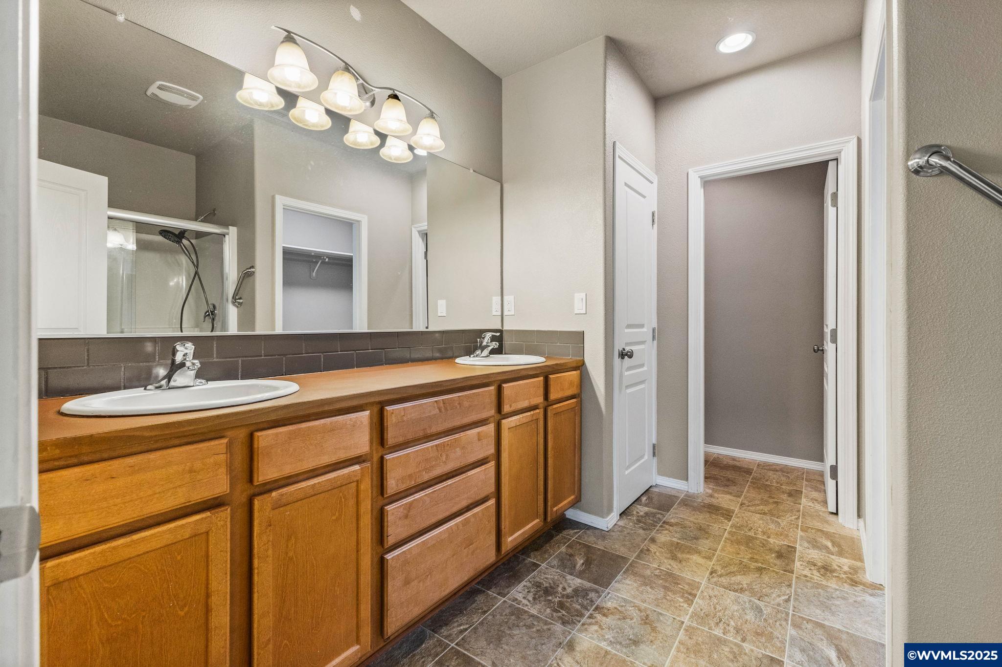 465 Northwest Geri Street Albany, OR 97321 - Photo 17 of 31 Gallery Image 17
