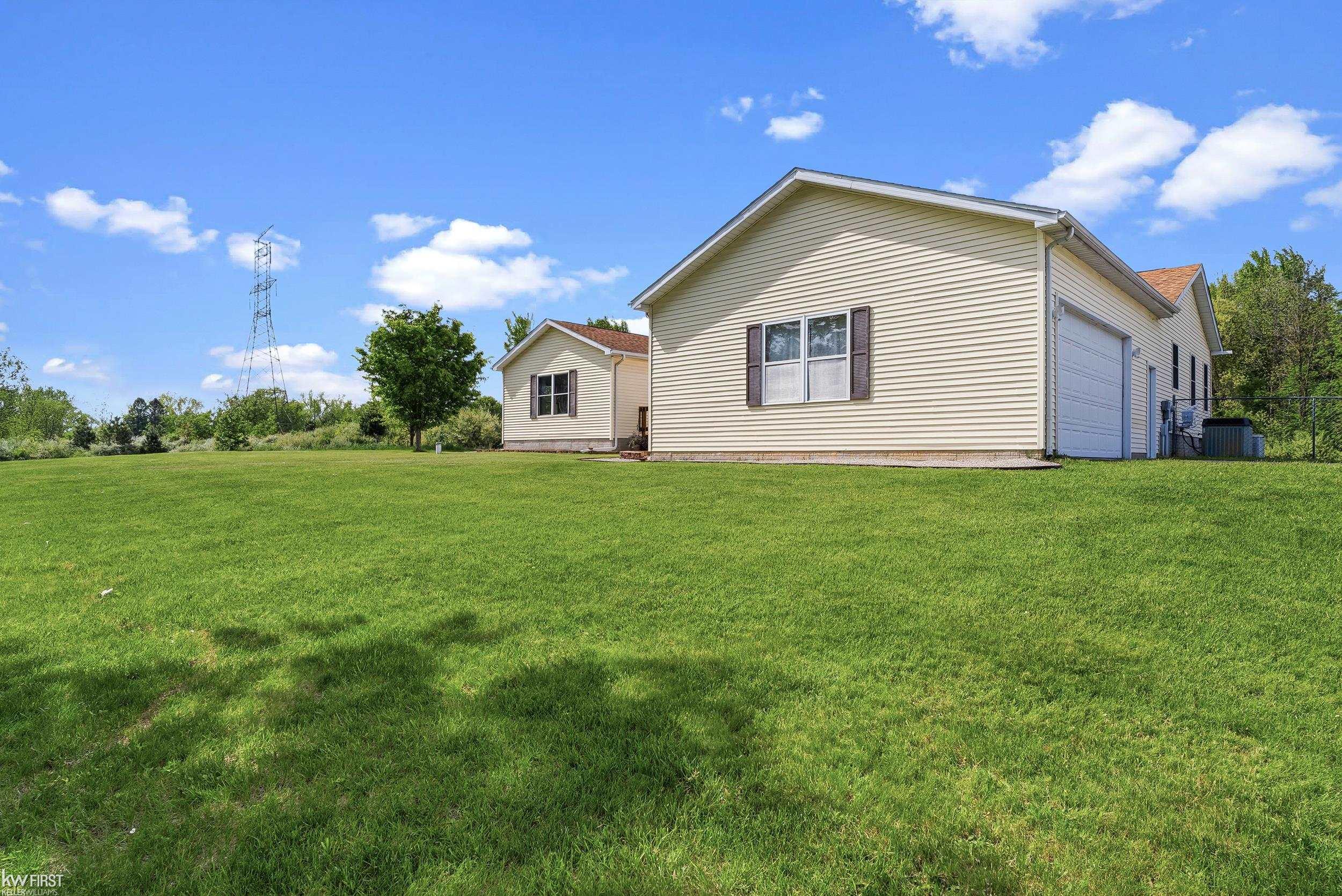 2445 East Lake Road Clio, MI 48420 - Photo 3 of 55