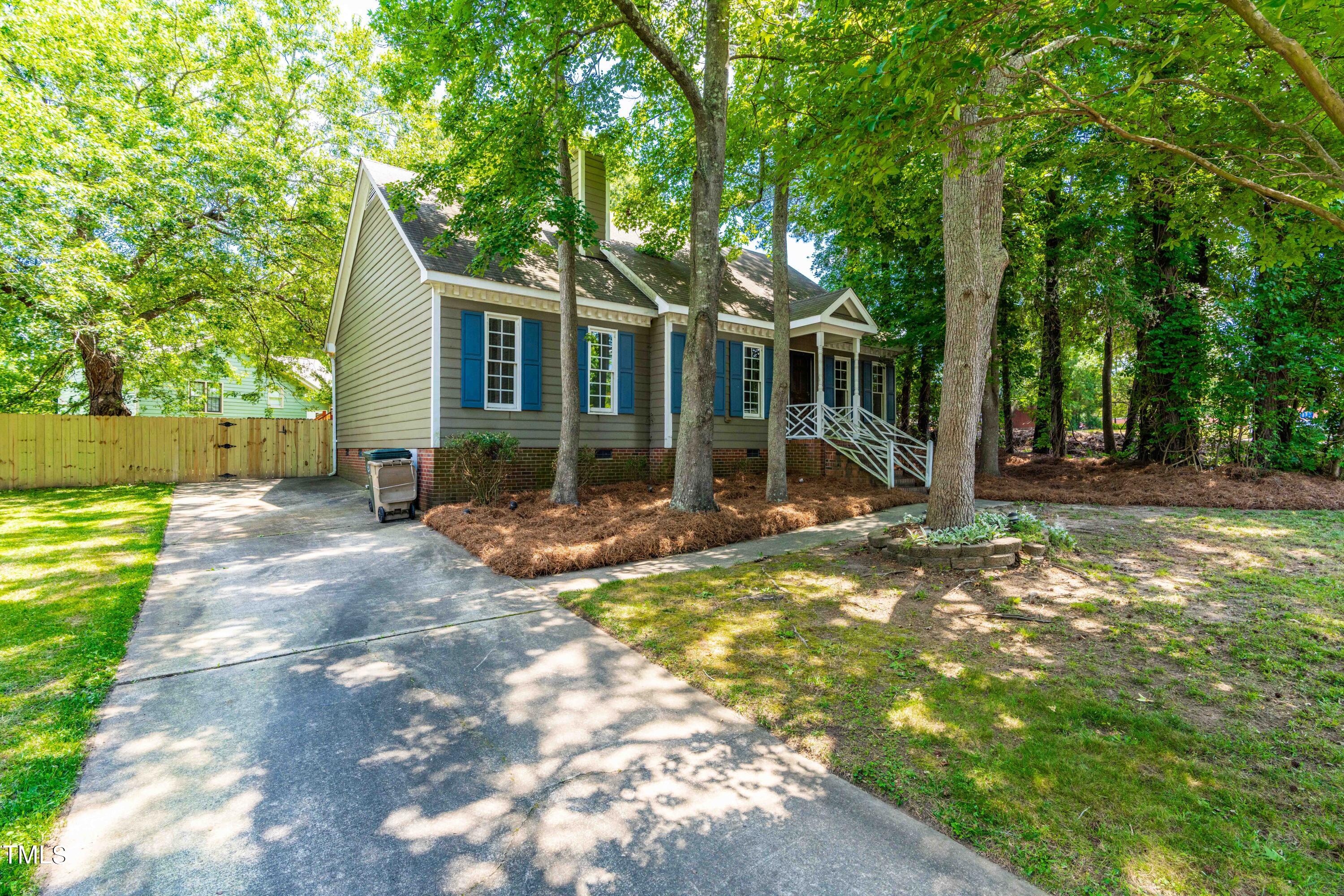 707 Chapwith Road Garner, NC 27529 - Photo 3 of 28 DSC05916