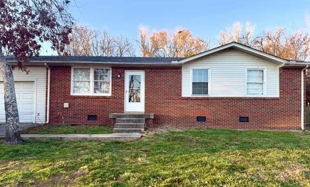 $309,900 | 109 Hilltop Drive, Hendersonville, TN 37075