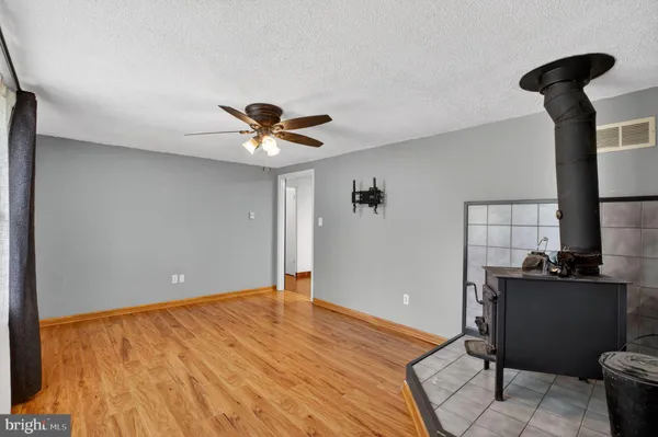 $300,000 | 9773 Emerald Lane, Newburg, MD 20664